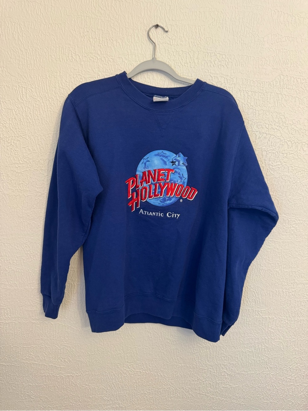Vintage Embroidered Hollywood Atlantic City Blue Crewneck Sweatshirt